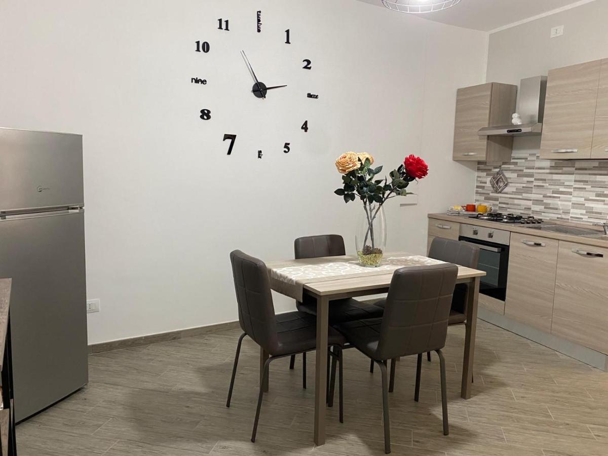 Sott A 'sernia Apartment