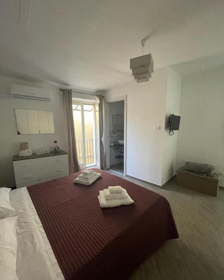 Sott A 'sernia Apartment *